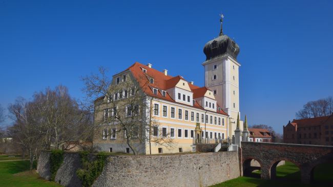 Privatdetektive observieren am Einsatzort Delitzsch.